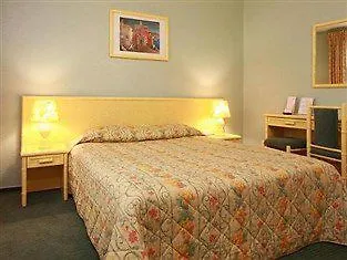 Du Pre Hotell